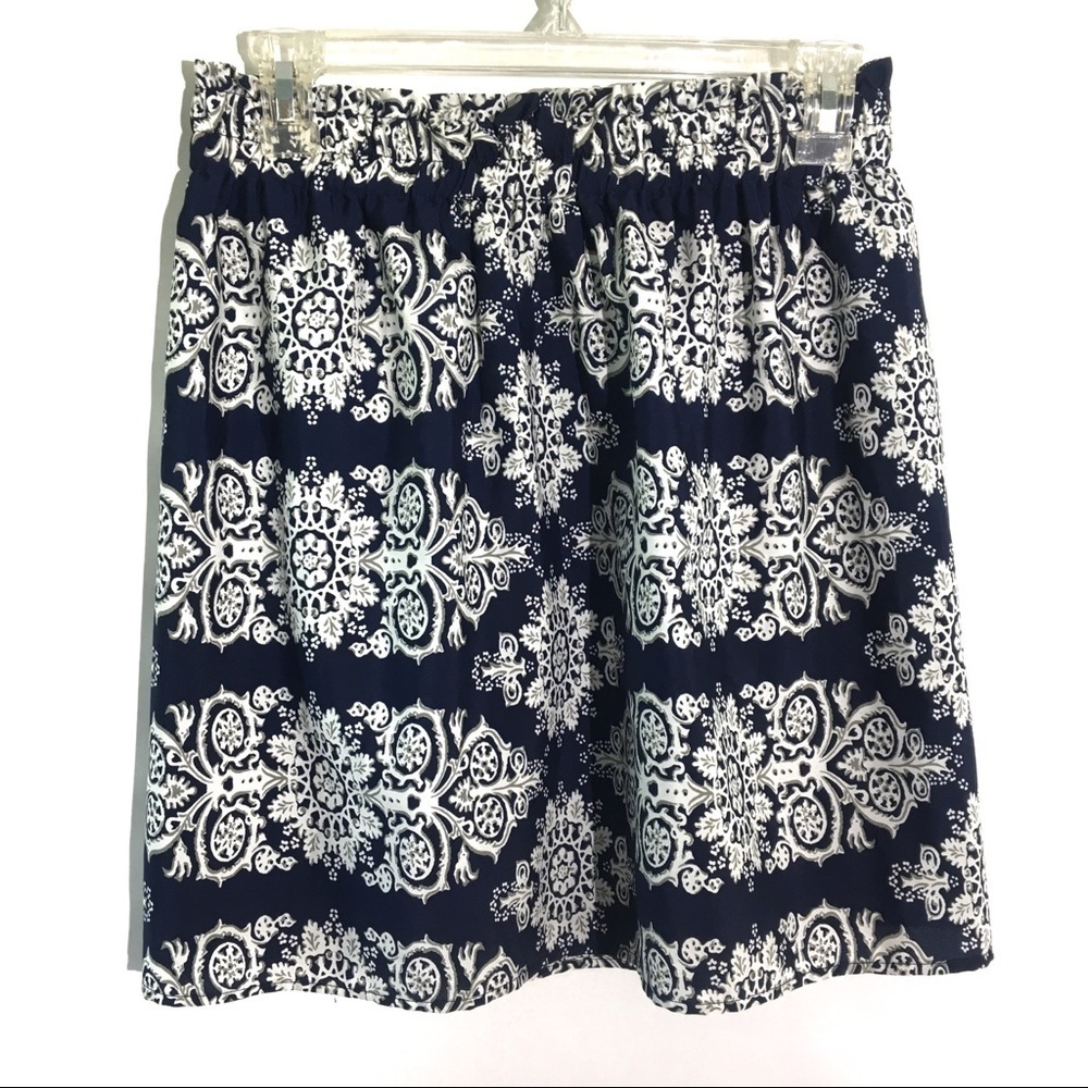 Francesca’s Skirt Blue & White Size Small